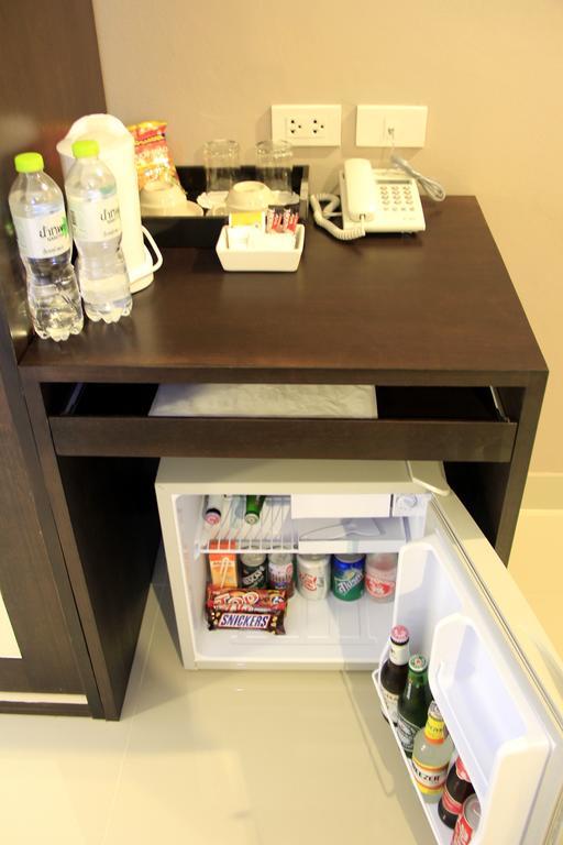 シューターズ ゲストハウス パッタヤー 部屋 写真