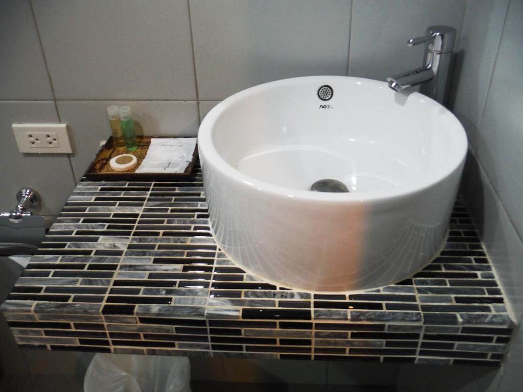 シューターズ ゲストハウス パッタヤー 部屋 写真